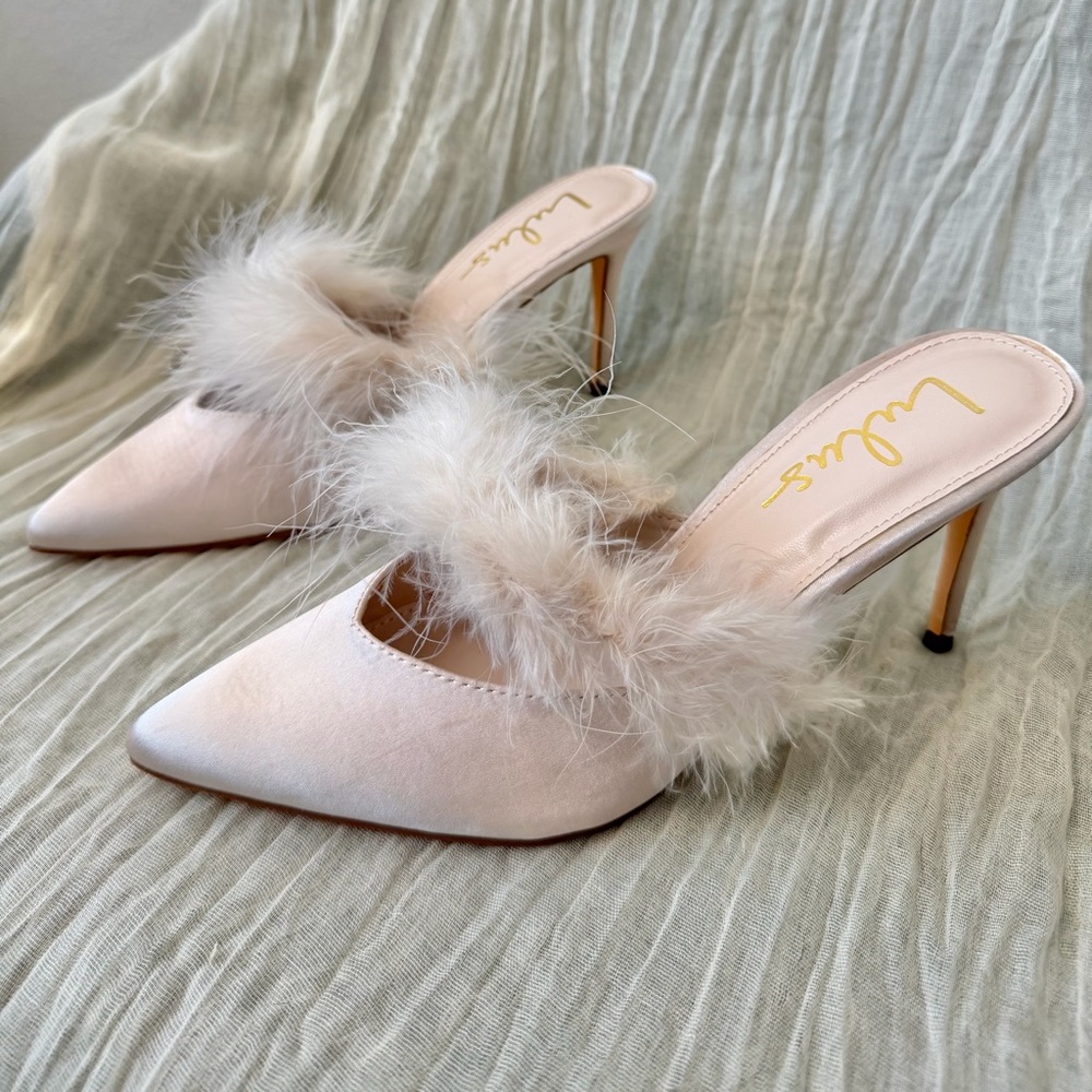 New Lulu's - Wedding Guest Pale Pink Feather-Trim Pointed Toe Mules